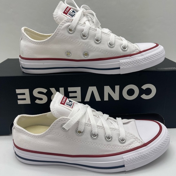 Converse Shoes - CTAS WMNS Chuck Taylor All Star LOW TOP SHOE
M7652C Black/White Sneakers